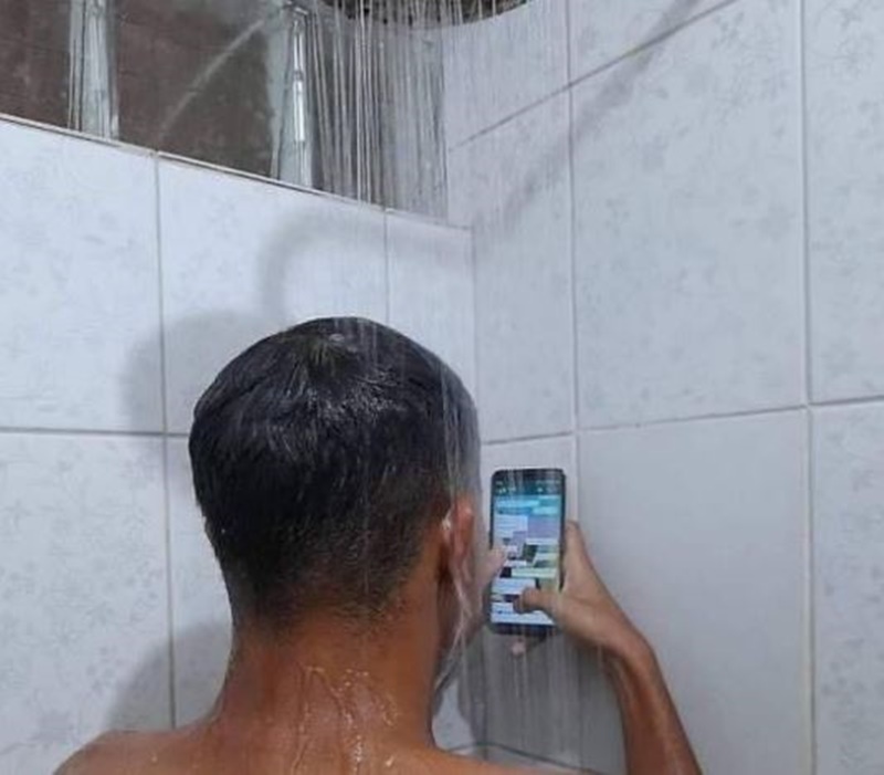 Deretan orang yang terlalu sibuk ini bikin geleng-geleng kepala